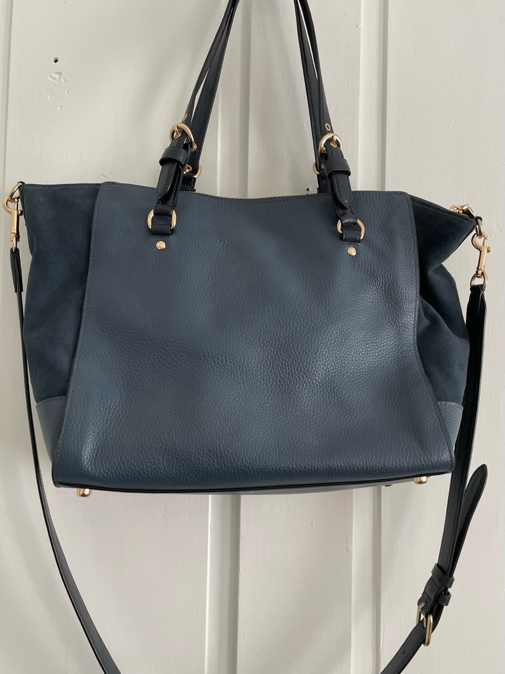 Coach Navy Leather Tote with Gold Hardware - Picture 4 of 11